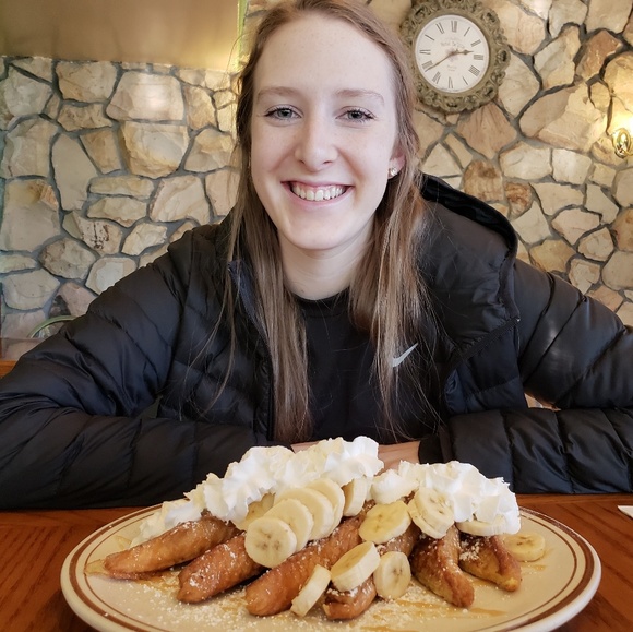 Meet your Posher, Emily - Picture 1 of 1